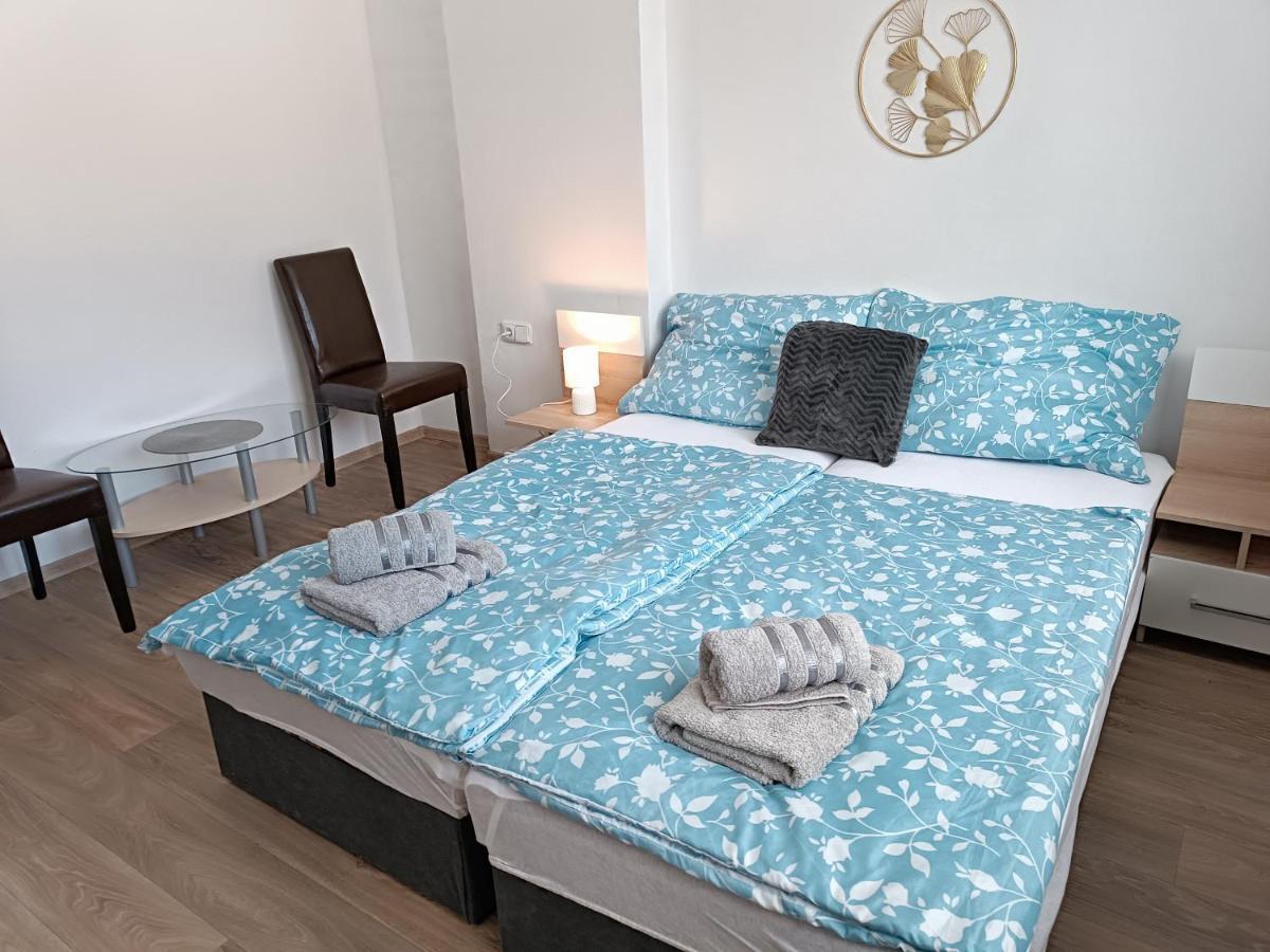 Tina Apartments Černá v Pošumaví Extérieur photo