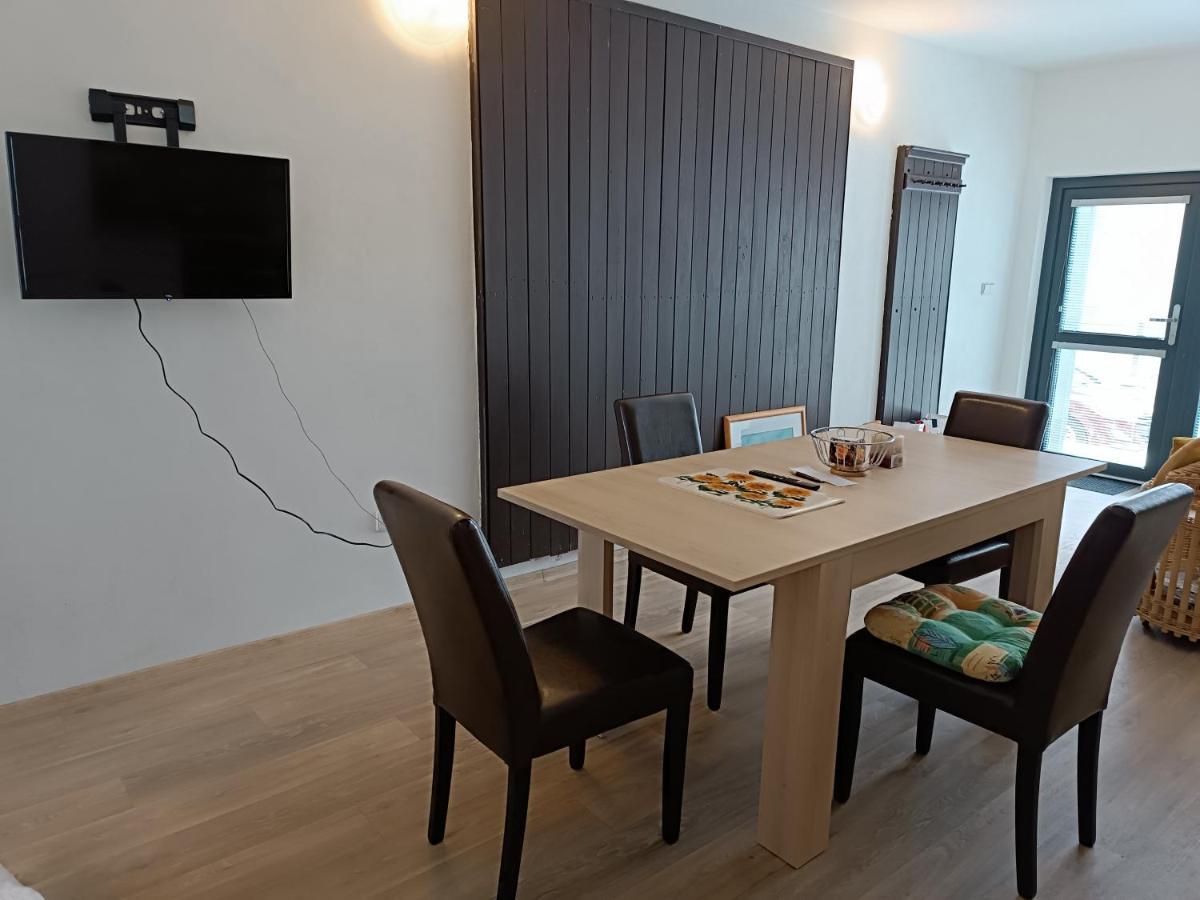 Tina Apartments Černá v Pošumaví Extérieur photo